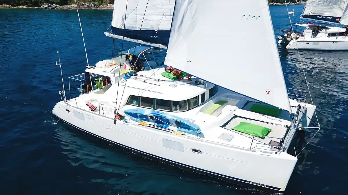 Limes charter yacht