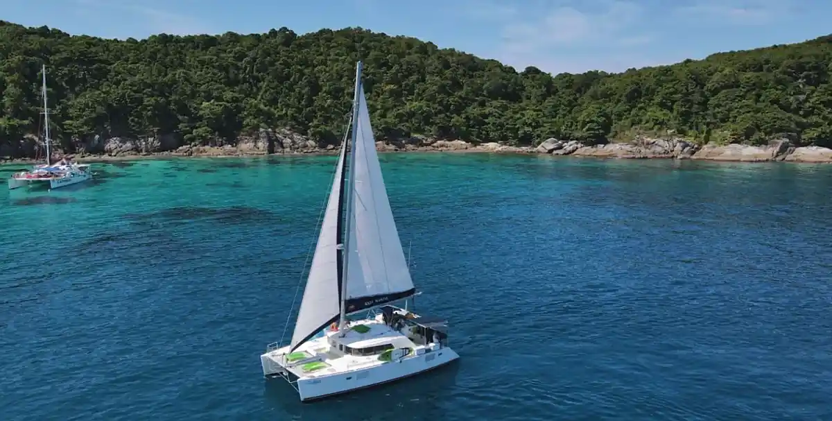 Limes charter yacht