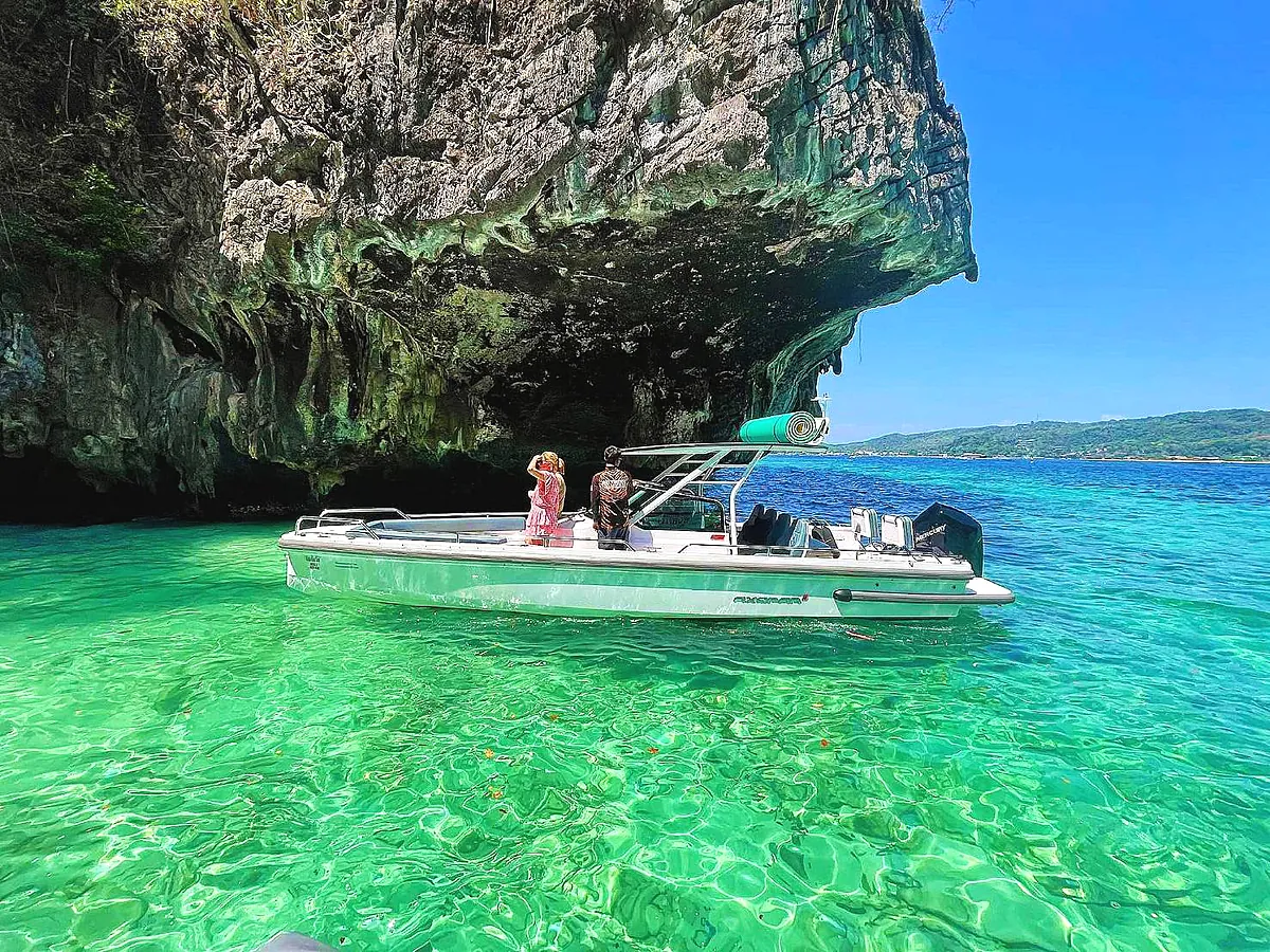 Limo | 28ft  | Charter Yacht in Phuket