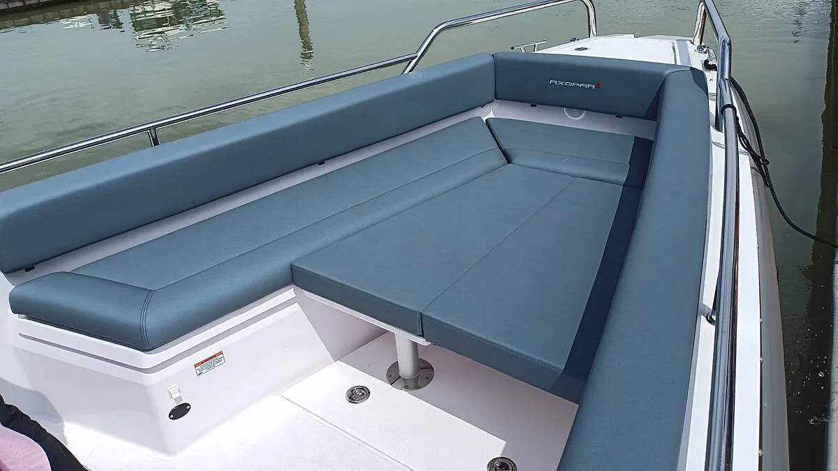  Limo | 28ft  | Charter Yacht in Phuket