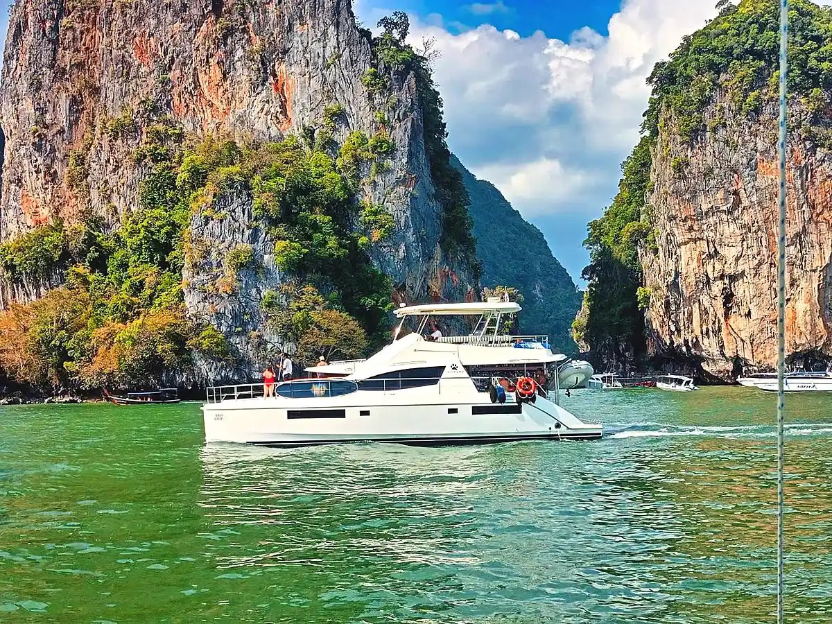 Fortuna charter yacht