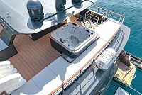 Yona charter yacht