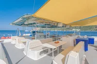  Floating Beach | 75ft Tahiti | Charter Yacht in Phuket
