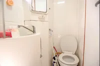 Sammy charter yacht