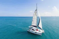 Sammy charter yacht