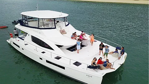 Yatisan — 51ft Leopard Motor Yacht Charter Phuket